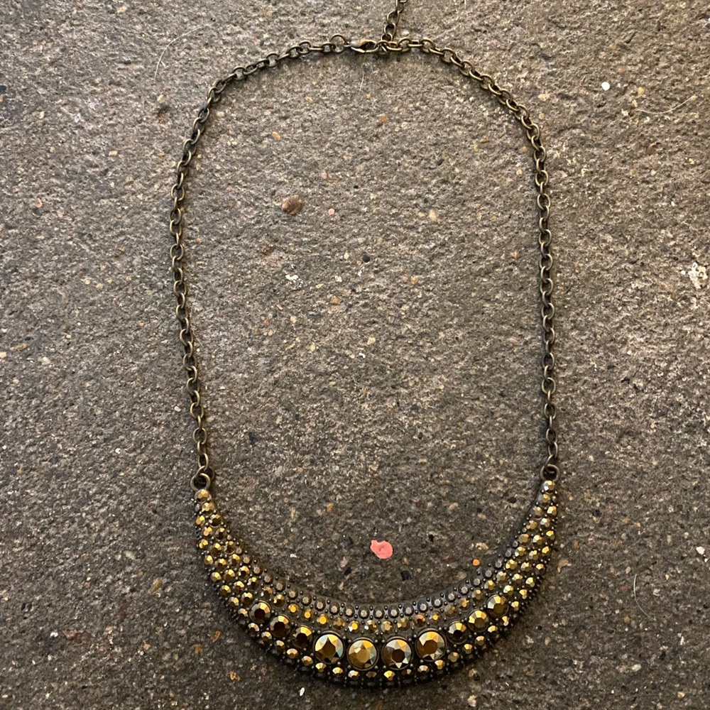 Vintage-Inspired Crescent Shaped Gold Statement Necklace 🌟